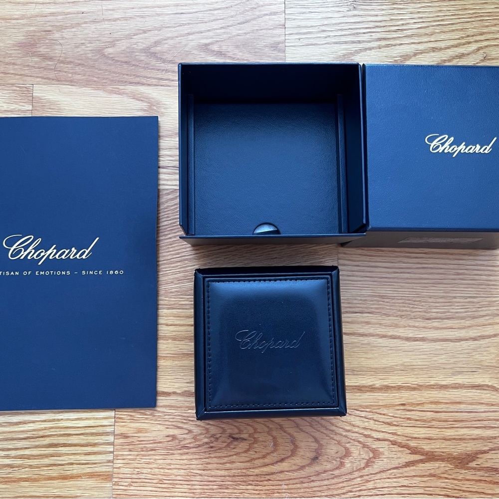 Chopard necklace gift box